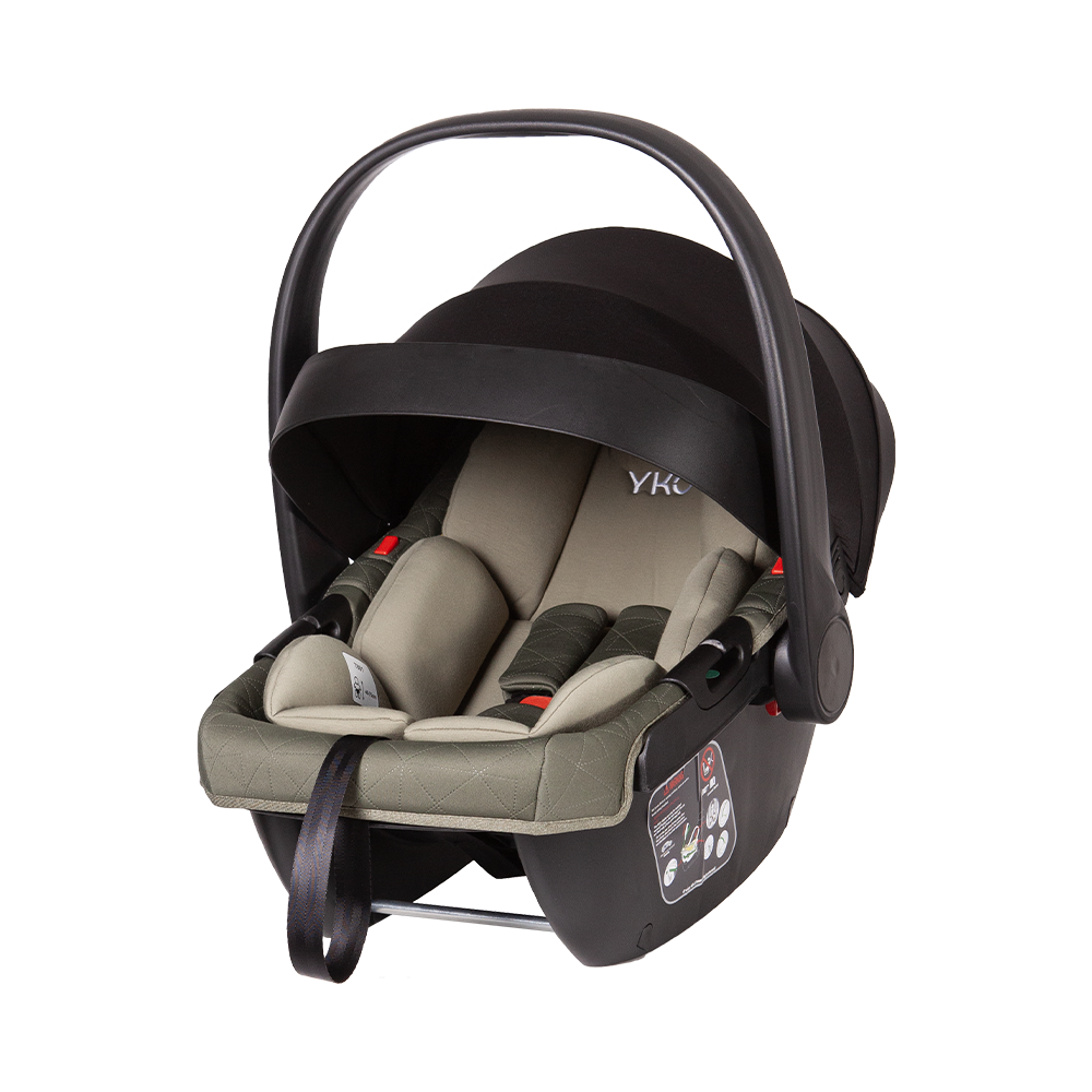 Leichter Kinderautositz mit großem Verdeck