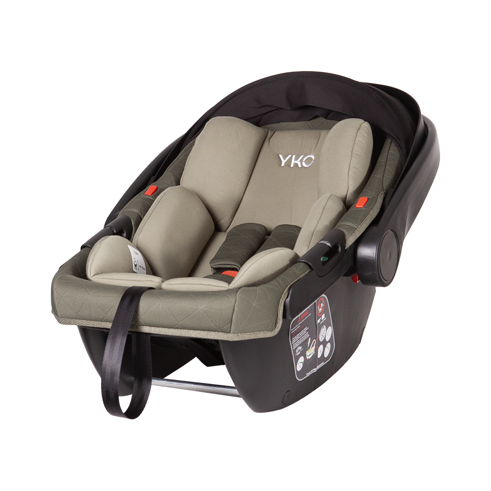 Leichter Kinderautositz mit großem Verdeck